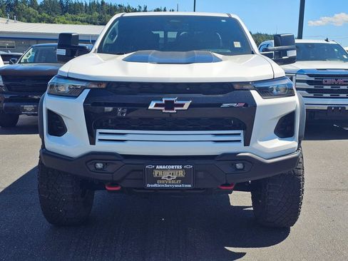 Used 2024 Chevrolet Colorado ZR2 w/ ZR2 Bison Edition AWD/4WD image 8
