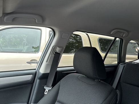 Used 2019 Subaru Outback 2.5i Premium AWD/4WD image 7