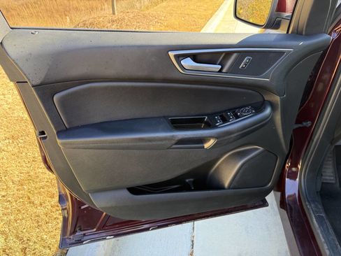 Used 2017 Ford Edge SEL w/ Equipment Group 201A image 17