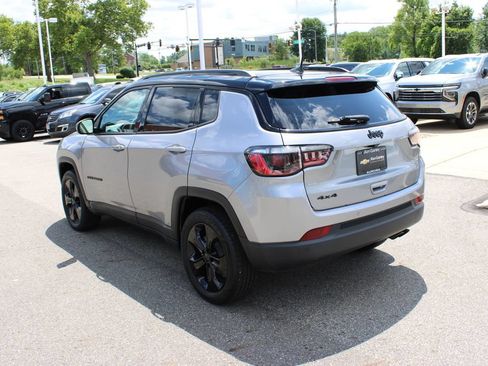 Used 2021 Jeep Compass Latitude w/ Sun and Sound Group AWD/4WD image 31