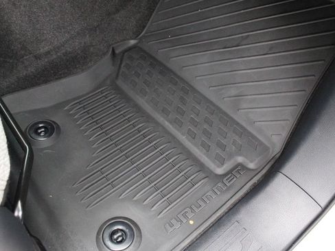 Certified 2025 Toyota 4Runner SR5 AWD/4WD image 43