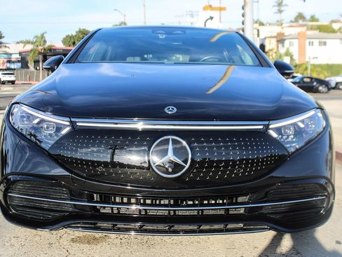 Used 2023 Mercedes-Benz EQS 450+ 4MATIC Sedan image 8