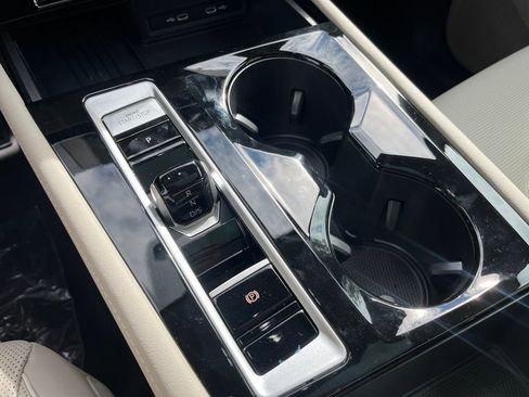 New 2026 Volkswagen Atlas SEL Premium R-Line image 16