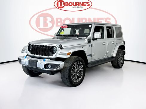 Used 2024 Jeep Wrangler High Altitude AWD/4WD image 6