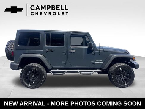 Used 2018 Jeep Wrangler Unlimited Sport w/ Power Convenience Group AWD/4WD image 6