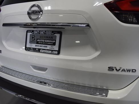 Used 2017 Nissan Rogue SV w/ Sun & Sound Touring Package AWD/4WD image 12