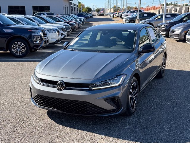 Used 2025 Volkswagen Jetta Sport FWD image 1
