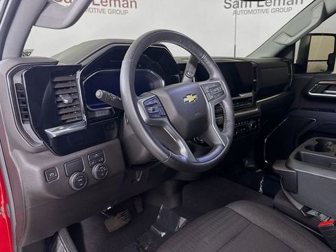 Used 2024 Chevrolet Silverado 2500 LT w/ Convenience Package image 10