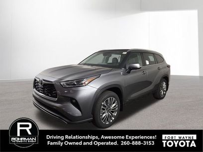 New 2025 Toyota Highlander Platinum