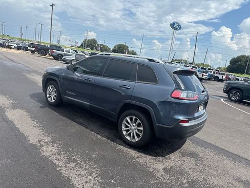Used 2020 Jeep Cherokee Latitude FWD image 10