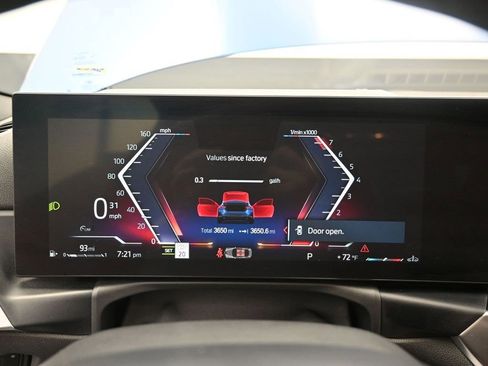 Used 2024 BMW 230i Coupe w/ M Sport Package image 13