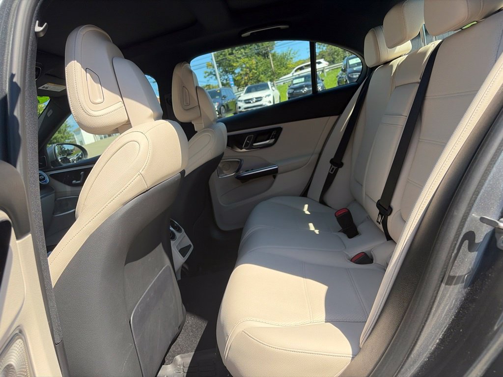 Certified 2022 Mercedes-Benz C 300 4MATIC Sedan image 22