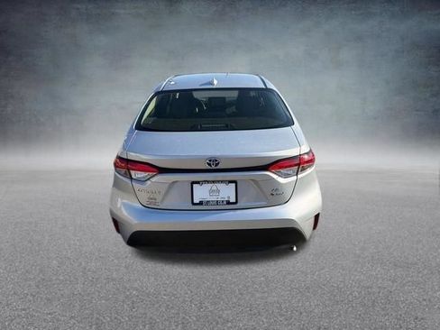 Used 2025 Toyota Corolla LE FWD image 7