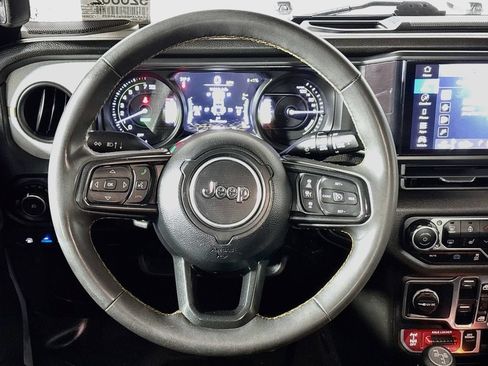 Used 2024 Jeep Wrangler Unlimited AWD/4WD image 13