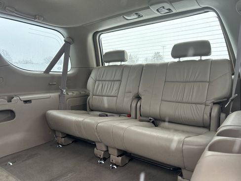 Used 2004 Toyota Sequoia Limited image 10
