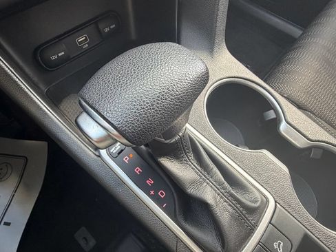 Used 2022 Kia Sportage LX FWD image 16