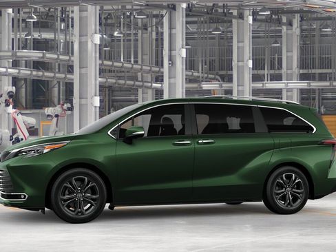 New 2026 Toyota Sienna Platinum AWD/4WD image 3