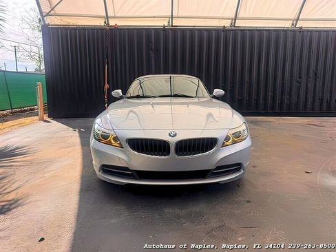Used 2011 BMW Z4 sDrive30i w/ Premium Pkg image 3