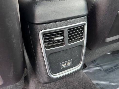 Used 2019 Dodge Charger SXT image 30