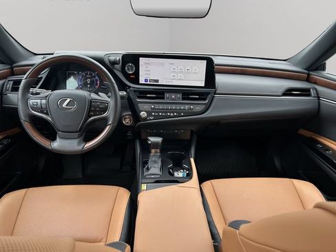 Used 2023 Lexus ES 250 w/ Premium Package AWD/4WD image 19
