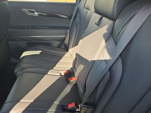 Used 2025 Genesis GV80 2.5T Standard image 18