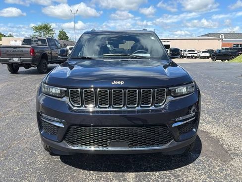 Used 2024 Jeep Grand Cherokee Limited AWD/4WD image 3