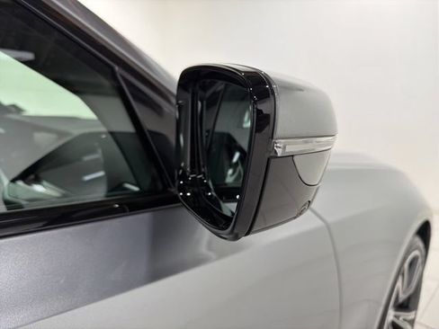 Certified 2023 BMW 330i xDrive Sedan w/ Premium Package AWD/4WD image 26