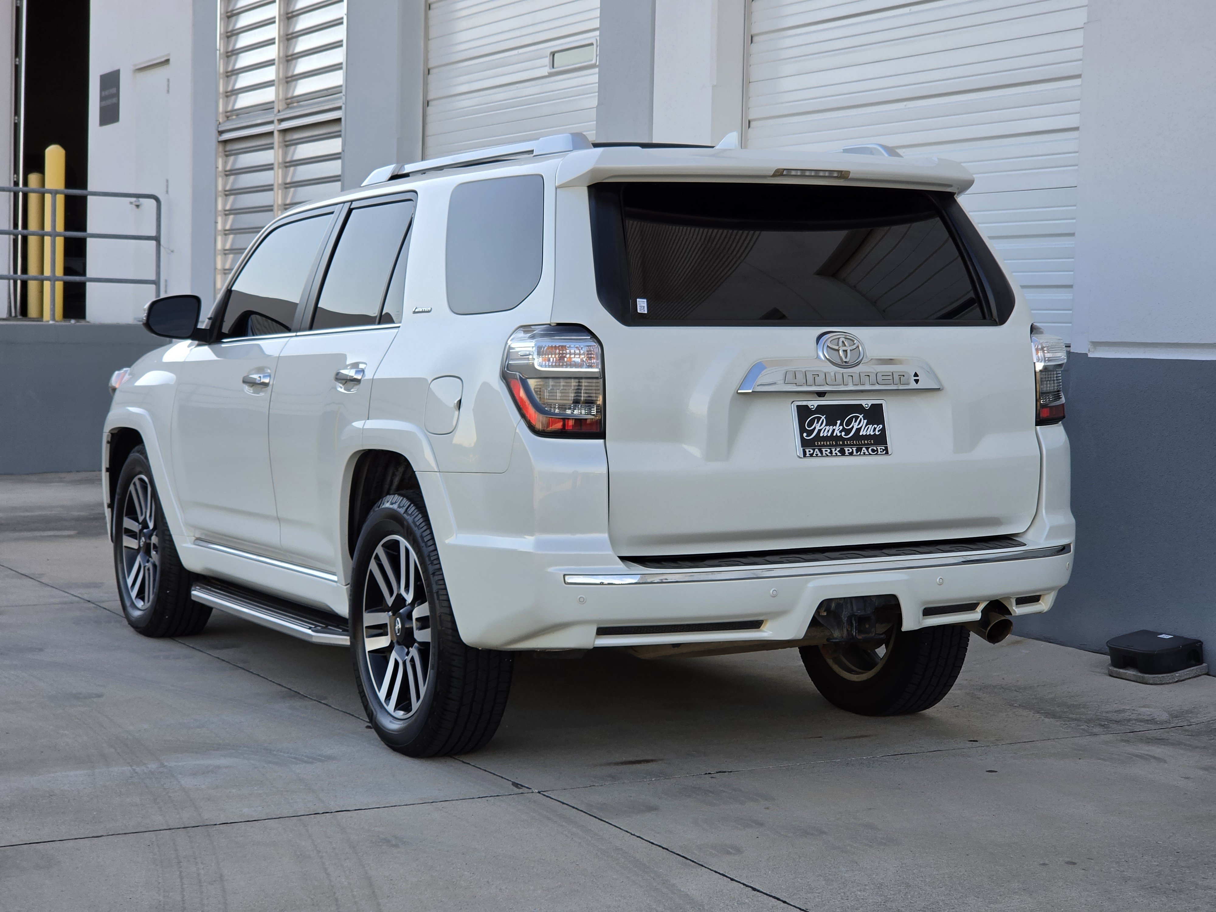 Used 2019 Toyota 4Runner Limited RWD image 4
