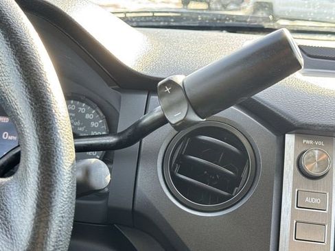 Used 2016 Toyota Tundra SR image 15