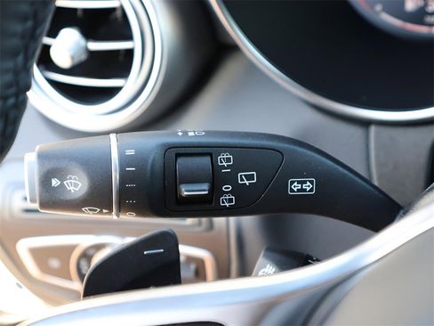 Certified 2021 Mercedes-Benz GLC 300 4MATIC image 35