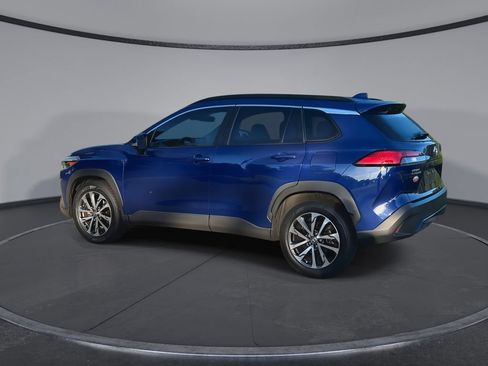 Used 2022 Toyota Corolla Cross XLE FWD image 6
