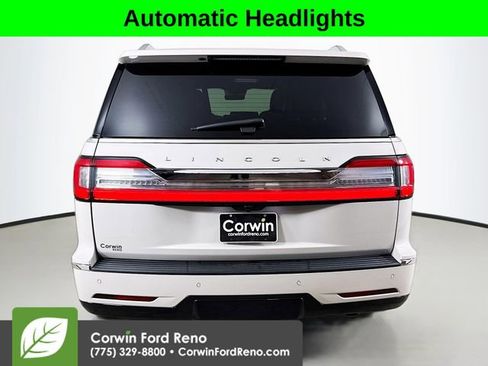 Used 2019 Lincoln Navigator Reserve image 6