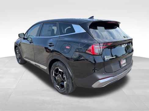 New 2026 Kia Sportage EX FWD image 5