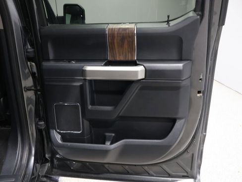 Used 2019 Ford F150 Lariat w/ Equipment Group 501A Mid image 22