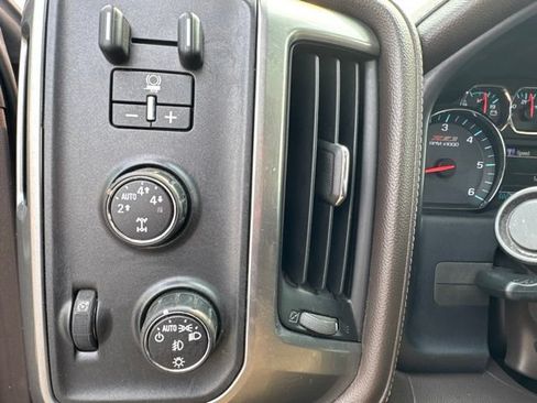 Used 2015 Chevrolet Silverado 1500 LTZ Z71 w/ LTZ Plus Package AWD/4WD image 39