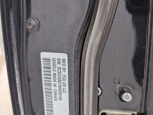 Used 2022 Chrysler 300 Touring L image 25