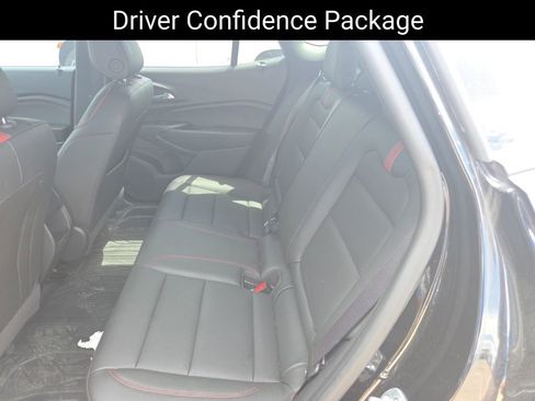 Certified 2024 Chevrolet Trax RS w/ Driver Confidence Package FWD image 11