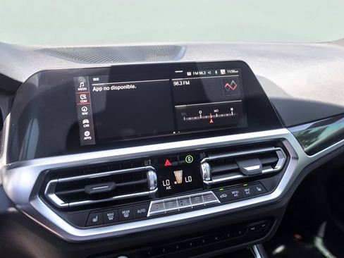 Used 2022 BMW 330i Sedan w/ Premium Package 2 RWD image 19