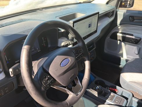 Used 2025 Ford Maverick XLT w/ XLT Luxury Package image 18