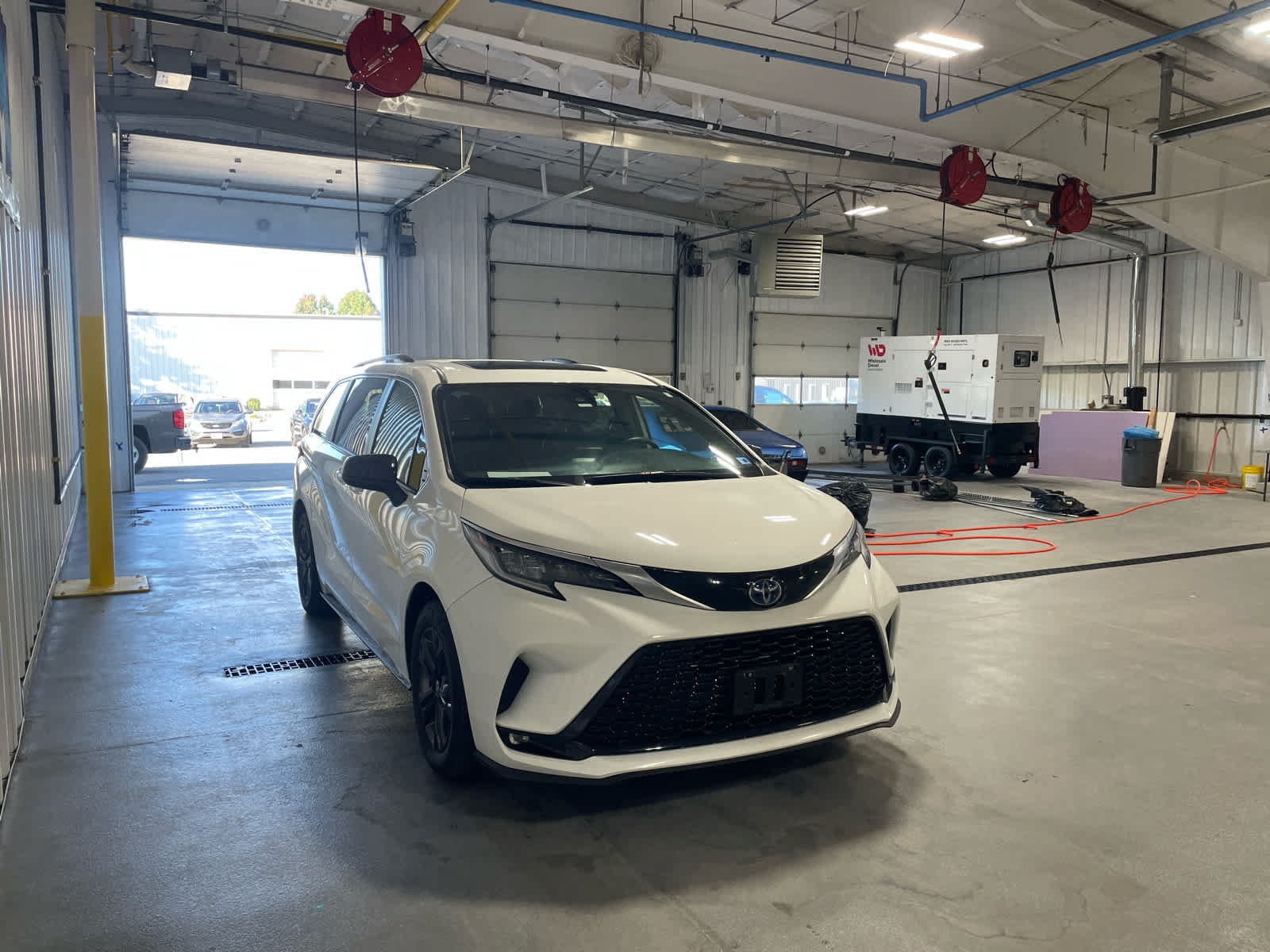 Used 2024 Toyota Sienna XSE w/ XSE Plus Package AWD/4WD image 3