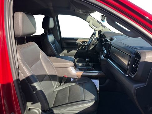 Used 2023 Chevrolet Silverado 1500 LT Trail Boss w/ Convenience Package II image 17