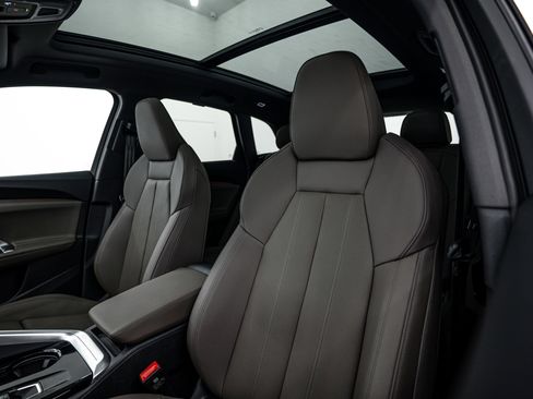 New 2025 Audi Q5 Premium Plus image 16