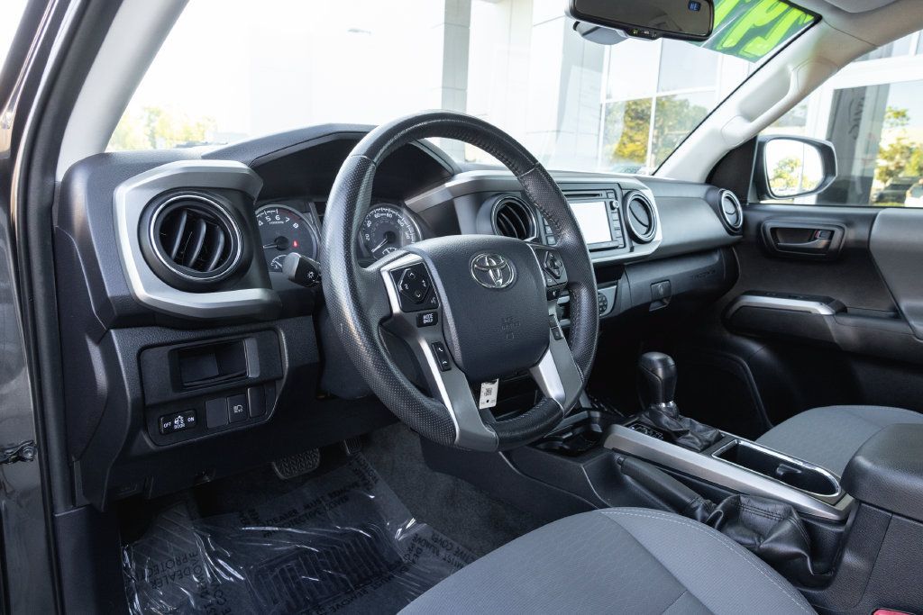 Used 2019 Toyota Tacoma SR5 RWD image 10