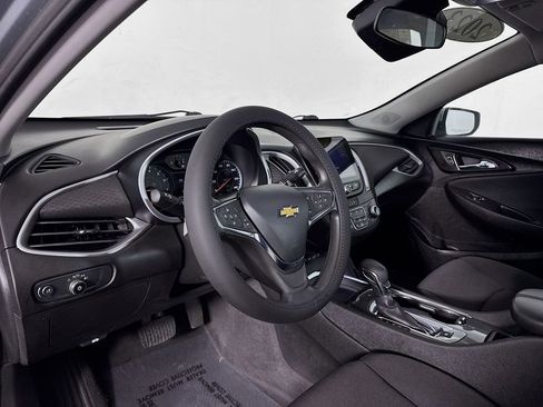 Used 2023 Chevrolet Malibu LT image 12