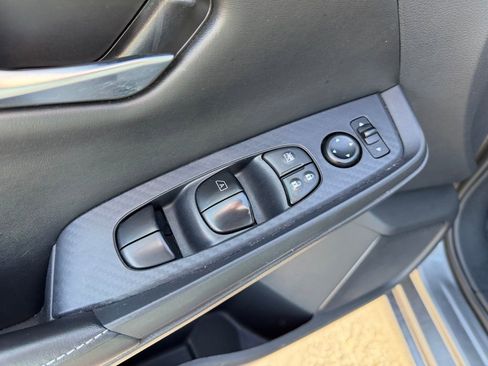 Used 2024 Nissan Sentra SV FWD image 20