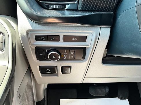 Used 2021 Ford F150 Limited AWD/4WD image 16