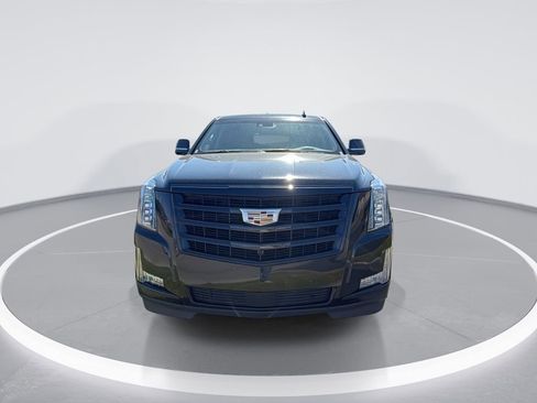 Used 2020 Cadillac Escalade Premium Luxury w/ Escalade Sport Edition image 3