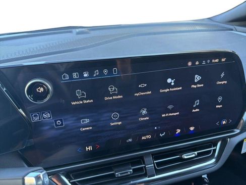 New 2026 Chevrolet Equinox EV LT image 12