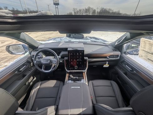 New 2026 GMC Yukon Denali w/ Sun & Power Step Package image 19