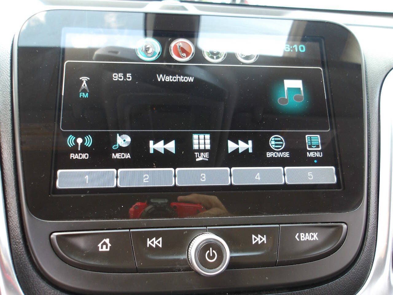 Used 2018 Chevrolet Equinox Premier FWD image 13